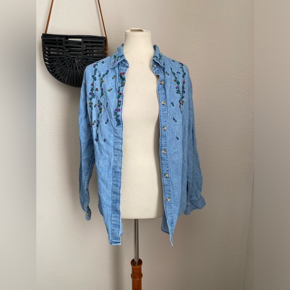 Vintage Paul Harris Design Embroidered Floral Denim Button Up, Size Medium - Picture 1 of 4